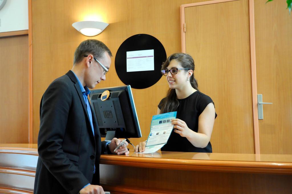 Mercure Rennes Centre Place Bretagne Екстер'єр фото